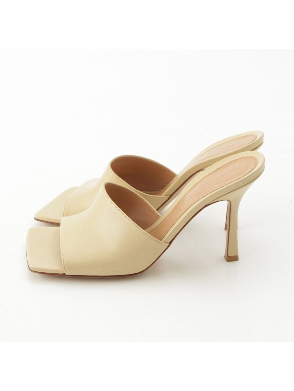 Bottega Veneta Leather Square Toe Sandals Beige - Picture 3 of 10